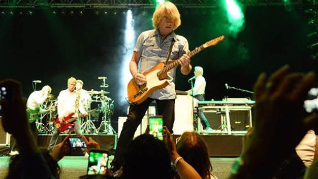 Status Quo's Rick Parfitt suffers heart attack in Turkey's south