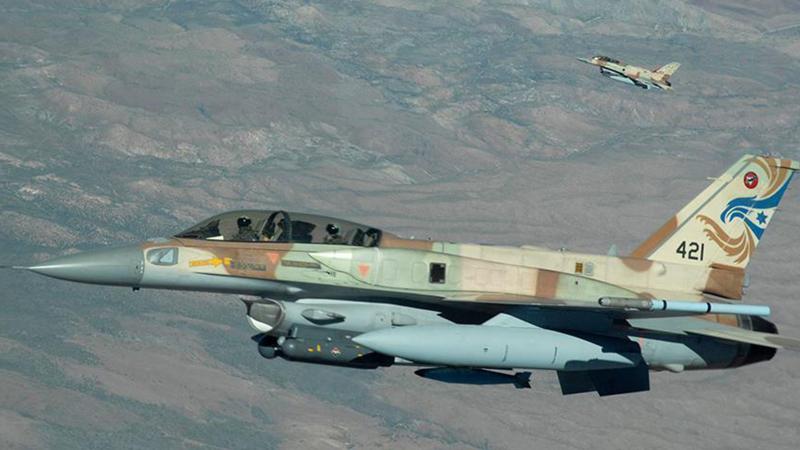 Suriye, İsrail jetini düşürdü!