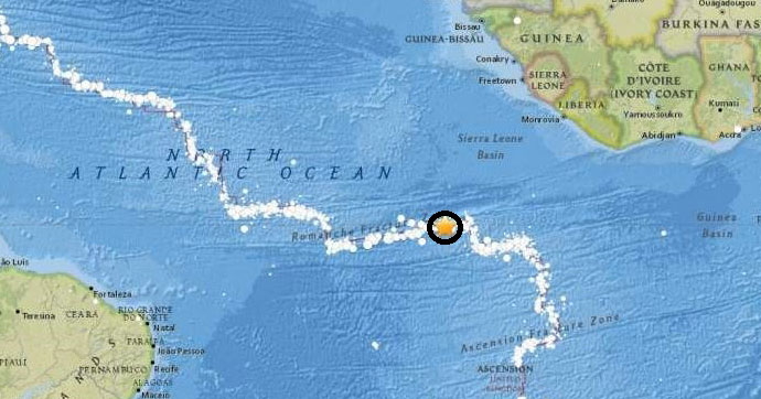 Atlantik Okyanusu'nda 7.4 büyüklüğünde deprem!