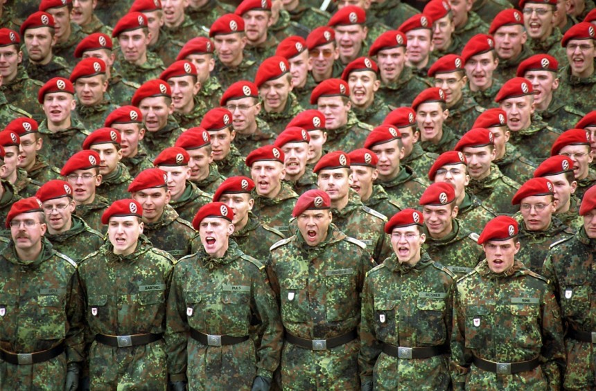 Alman Ordusu'nda aşırı dinci alarmı