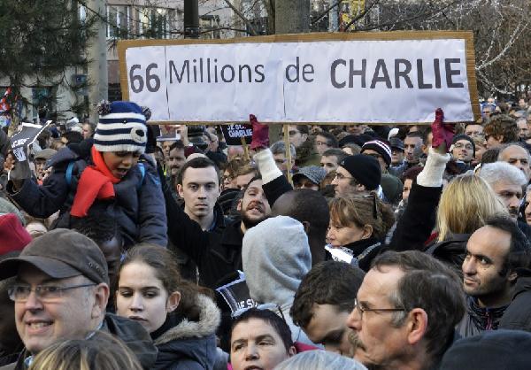 Charlie Hebdo 4,3 milyon Euro bağışı ölenlerin ailelerine bağışladı