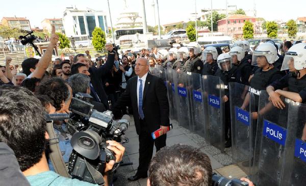 İstanbul Adalet Sarayı'nda arbede yaşandı