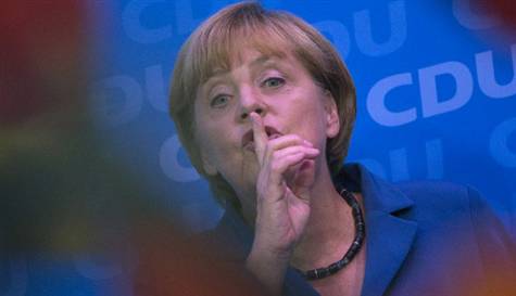 Merkel’den ‘Avrupa Ordusu’ fikrine destek